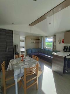 Mobil home Luxueux - 40 m2 terrasse couverte - La Palmyre Les Mathes - Les Charmettes 166 -4 étoiles - 9