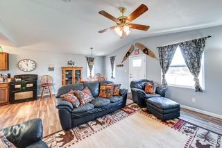 Kingman Vacation Rental with Private Yard and Fire Pit - Kingman - 5