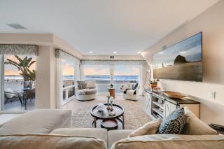 Navigate Stays Front Row to Paradise - 6