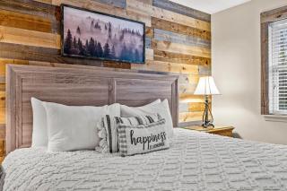 Peaceful Mtn View- Hot Tub- Fire Pit- Pets- Pond - 1