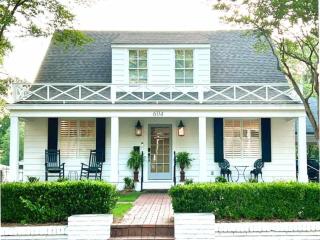 The Eakes House on South 8th - Oxford - 9