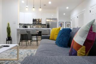 Pop Art Chic Stunning Shaw - U Street Apartment - 8