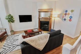 Penn & Ten- Spacious Capitol Hill Rowhouse - Washington - 9
