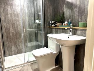 Athenaeum House - Leeds City Centre - Central Station - 9