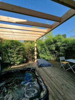 L ABRI spa et détente - Liergues - 0