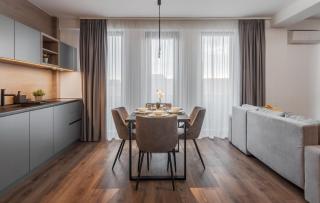 The Grey Oasis - Central, Free Parking, Self Check-In - Oradea - 1