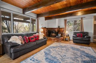 Cabin Upon a Hill - A Hidden Gem, Fireplace, Expansive Decks - Big Bear Lake - 8