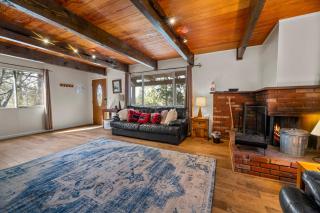Cabin Upon a Hill - A Hidden Gem, Fireplace, Expansive Decks - Big Bear Lake - 6