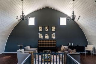 Barn of Three Oaks near Lake Michigan and Journeyman - Three Oaks - 5