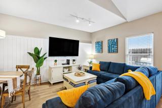 NEW 5BR, Heated Pool, Pet-Friendly, Near the Beach - Corpus Christi - 0