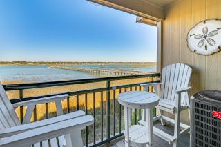 Waterfront Gem with Balcony in Garden City - Myrtle Beach - 9