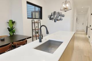 Contemporary Home in Shaw-U Street - 3