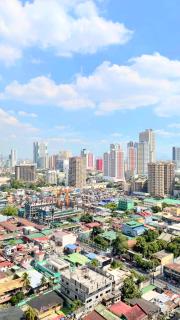 Stunning Suite with Balcony - Manila - 7