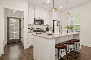 Hog Haven - 2 mi to UofA 1 mile to Downtown - 1