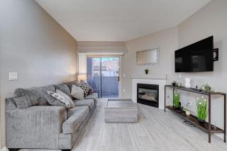 Inviting 1BR 1BA Open Floor Plan - Las Vegas - 6