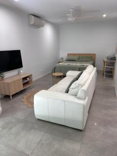 Location, location, location - modern studio - Brisbane - 2