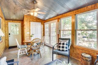 Pet-Friendly Cabin with Dock and Lake Views in Edwards - Edwards - 1