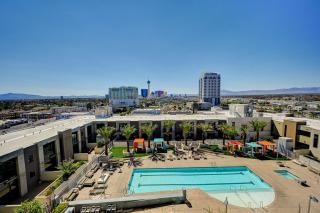 Studio High-Rise in Downtown Vegas - Las Vegas - 8