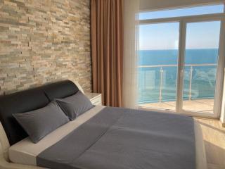 Sea Dreams Apartments - Dobra Voda - 1