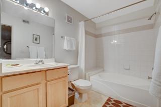 Charming 1 Bedroom Condominium - Henderson - 7