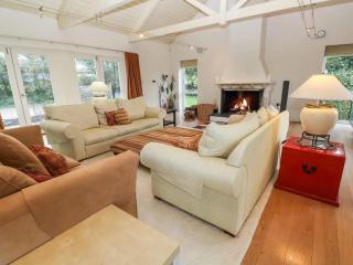 Penarvon House - Stunning Waterfront Escape with Games Room - 7