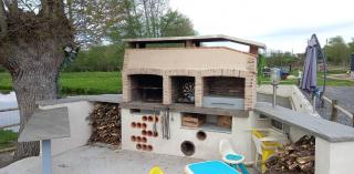 Emplacement tente proche d'une mare . - - 0