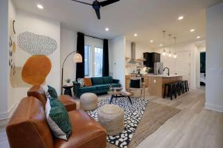 The Daylily & The Aster - Two Four Bedroom Homes - Nashville - 6