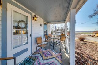 Cozy Augusta Home with Porch Walk to Katy Trail! - Augusta - 8