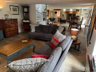 The Old Farmhouse - Cowbridge - 9
