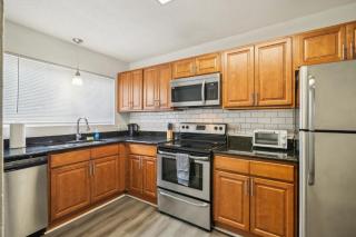 Sweetwater 8e I Beautiful 2bd Apt I Free Parking - Gainesville - 7