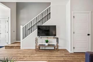 Herron Street - 4BD - A11y Bedroom - Balzac - 2