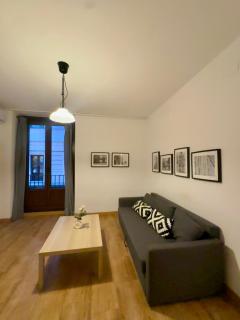 Madrid Room Sol Center - 2