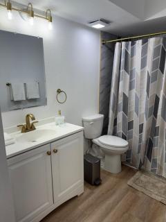 Luxury Upscale Condo In The Heart Of Waikiki - 2