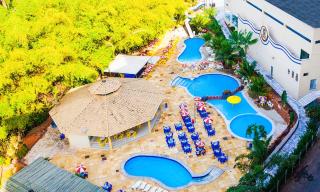 Golden Dolphin Grand Hotel piscinas 24h - 7