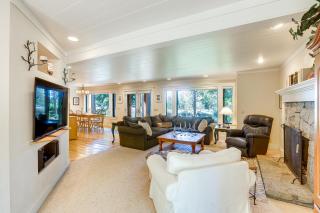 2 Mi to Lake Tahoe Spacious and Serene Retreat! - Tahoe City - 6