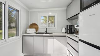 Leo's Beach Hideaway - Stylish Tiny Home - Arrawarra - 1