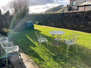 Pass the Keys Rustic & Spacious Stone Cottage for 6 & Dogs - Hartington - 9