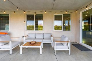 Luxe Indio Stay w Pool Tiki Bar Fire Pit Near Coachella Longfellow - Indio - 7