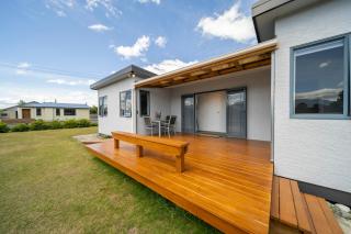 Fiordland Haven - Te Anau Holiday Home - 0