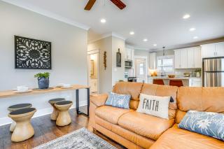 Near Parks and Lakes Family-Friendly Cleveland Home - Cleveland - 6