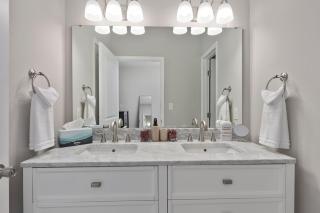Cozy & Modern Home Close to Uptown & Airport - Charlotte - 9