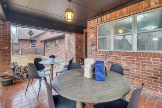 Right Off Route 66 Retro Vinita Home with Game Room - 9