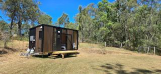The Mini Chalet by Tiny Away - Bromfleet - 0