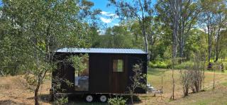 The Mini Chalet by Tiny Away - Bromfleet - 1