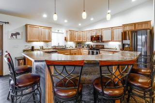 Family-Friendly Fairbanks Home Chena River Access - 4
