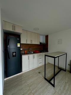 Apartamento, balcón privado y terraza al aire libre - Cali - 3