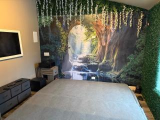 The Marlowe, A Couples Getaway - Chicago - 4