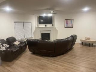 402 aracanum ln - New Market - 3