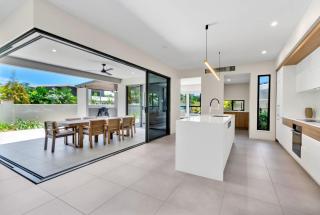 The Elysian at Argentea - Beachside Stay with Pool - 4