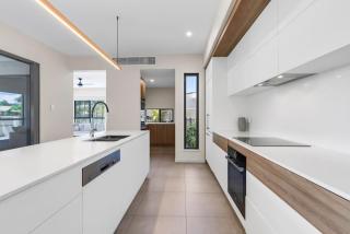The Elysian at Argentea - Beachside Stay with Pool - Palm Cove - 1